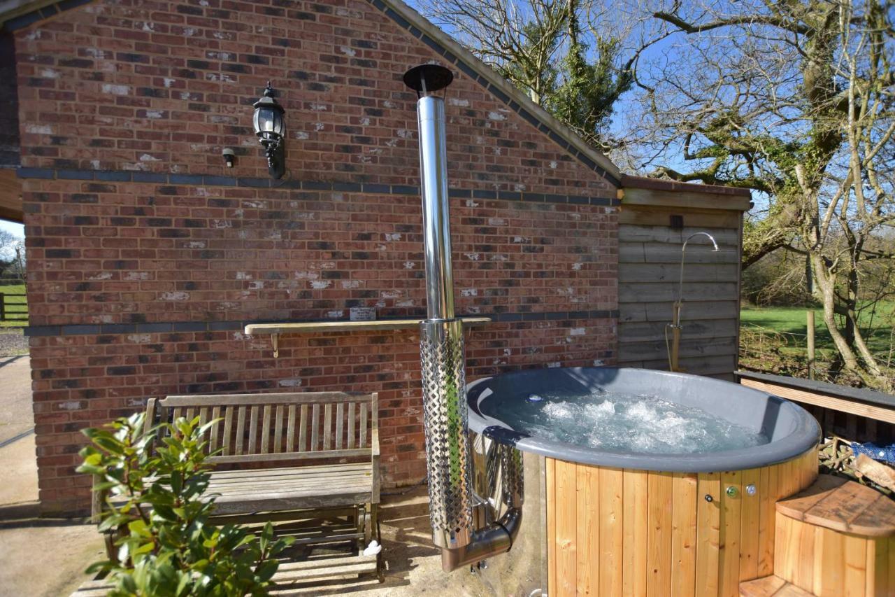Oak Tree Stables Cottage Birmingham Ngoại thất bức ảnh
